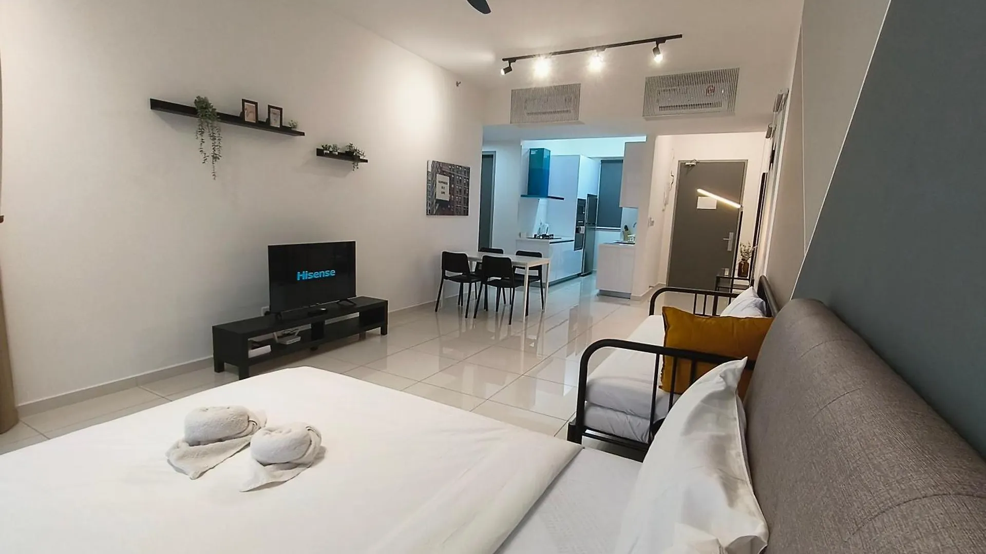 New Georgetown Stylist 2Br Homestay For 10Pax 无敌美景两房民宿 Beacon Executive Suite 0*, George Town Malásia